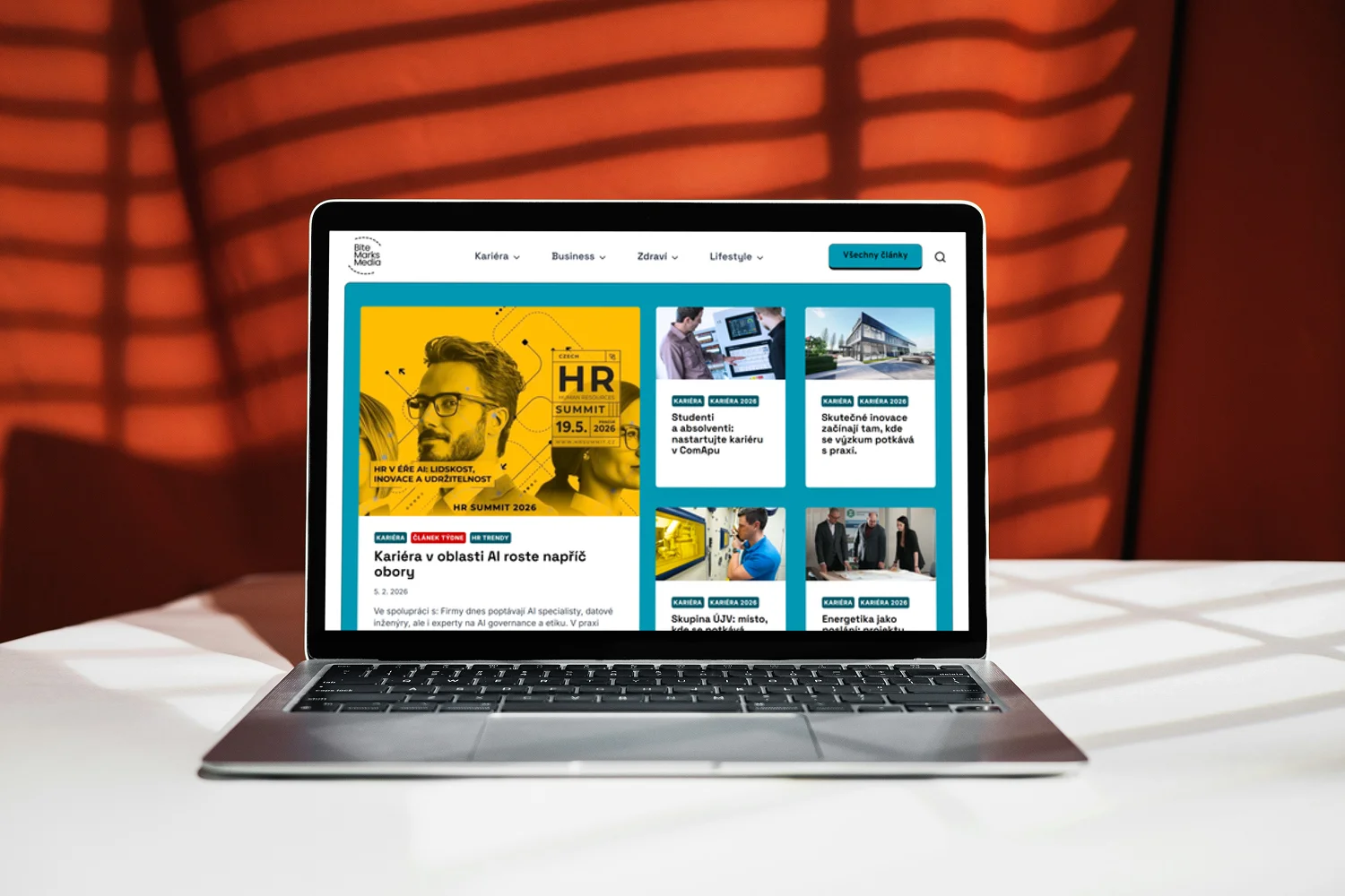 Bite Marks magazín — náhled webu